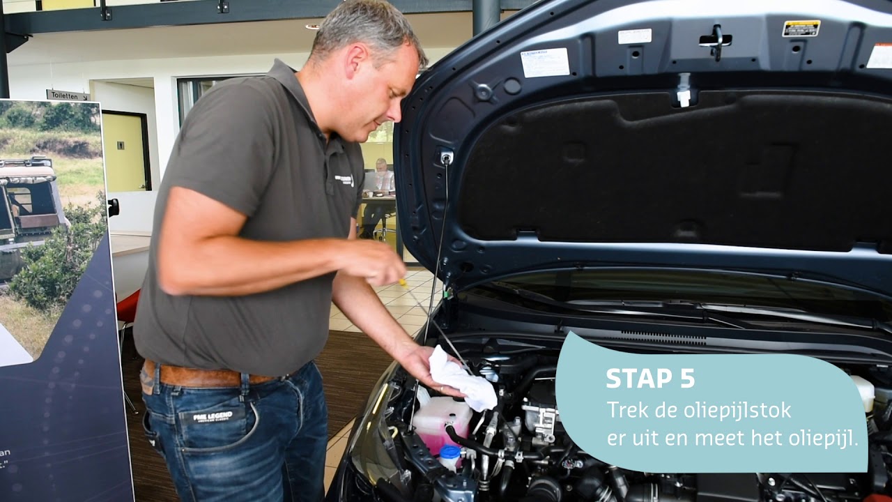 Hoe meet je het oliepeil? Stap voor stap uitleg | Van Leeuwen Autocenter