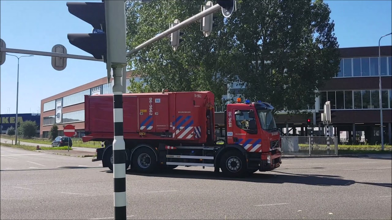 P1 Zeer grote brand Maststraat Duiven, 10x voertuigen met spoed