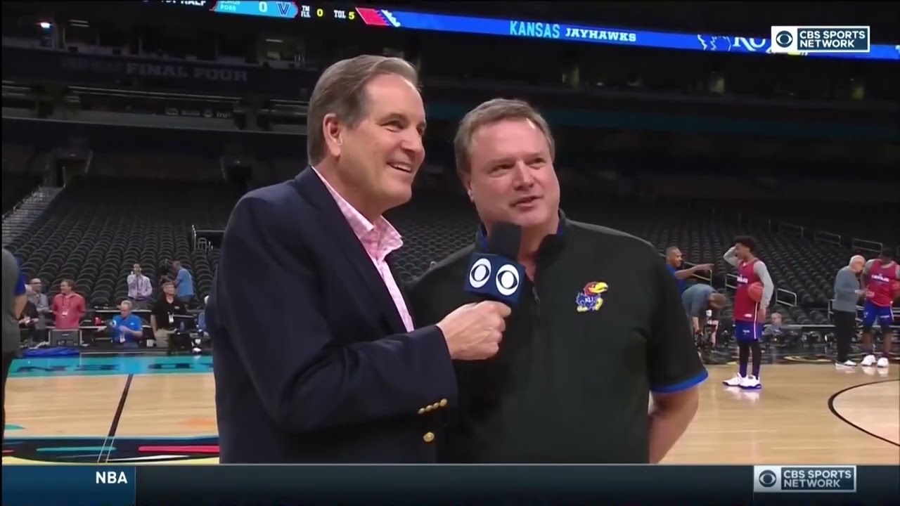 2018 NCAA Final Four: Kansas shoot around