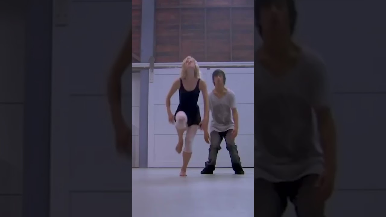 Christian dancing with... Rikki, the Mermaid! | H2O - Dance Academy