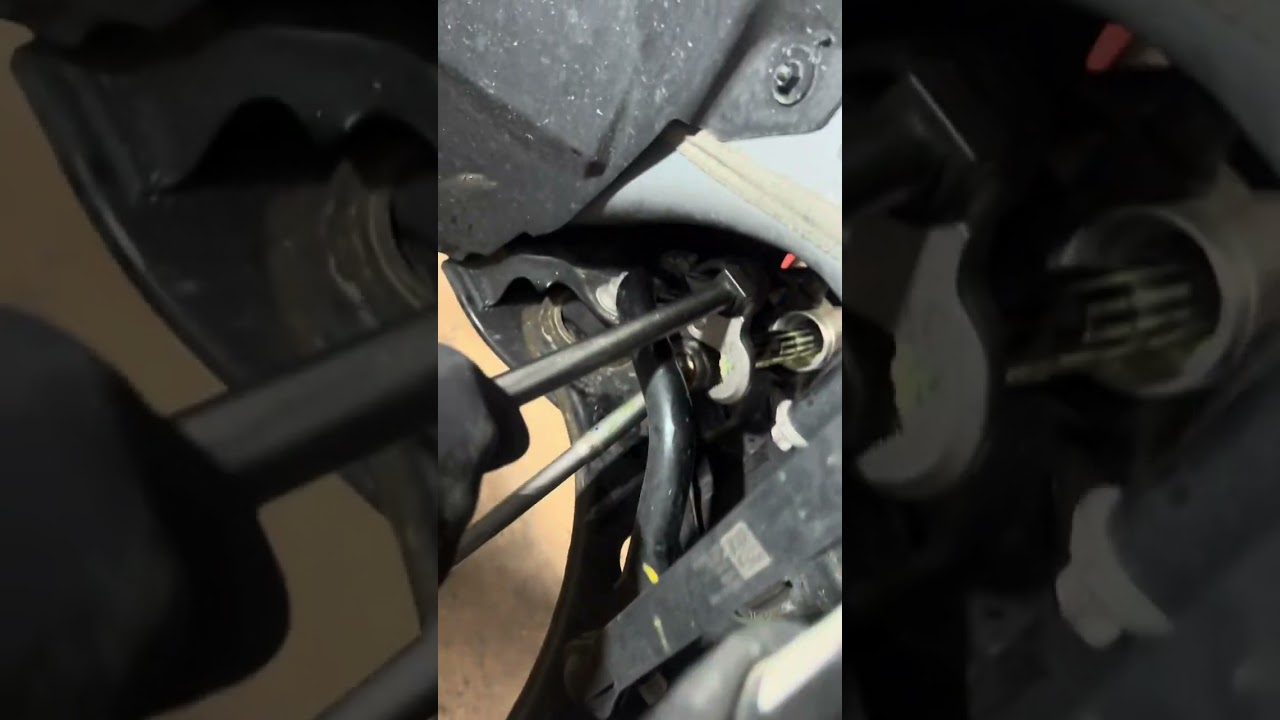 Removing a Stubborn Inner Tie Rod End - Jeep Compass DIY Repair