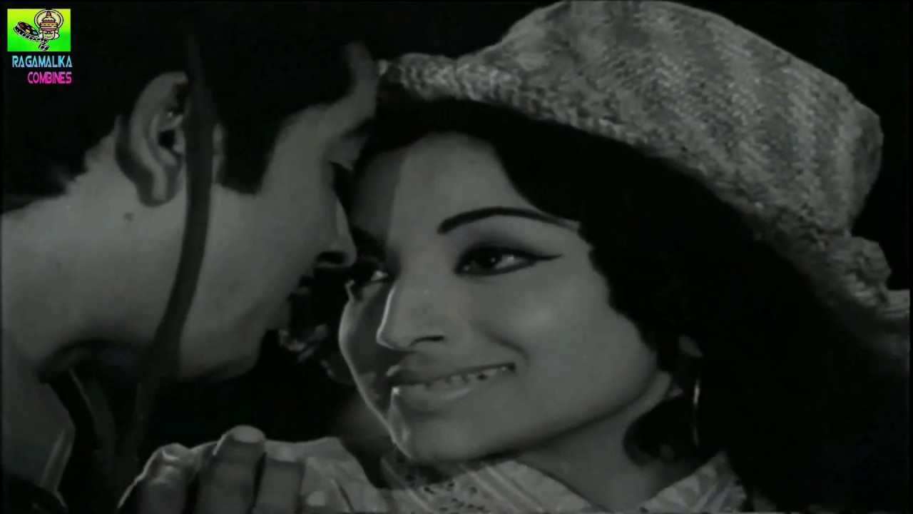Sindooram Thudikkunna | Song Clips from the Movie Chattambi Kalyani reused in Malika Paniyunnavar