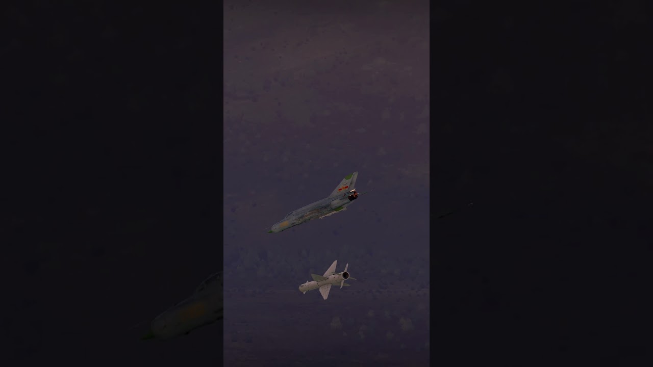 R24R missile track J7E - Mig23ML launch Semi-Active radar Missile 