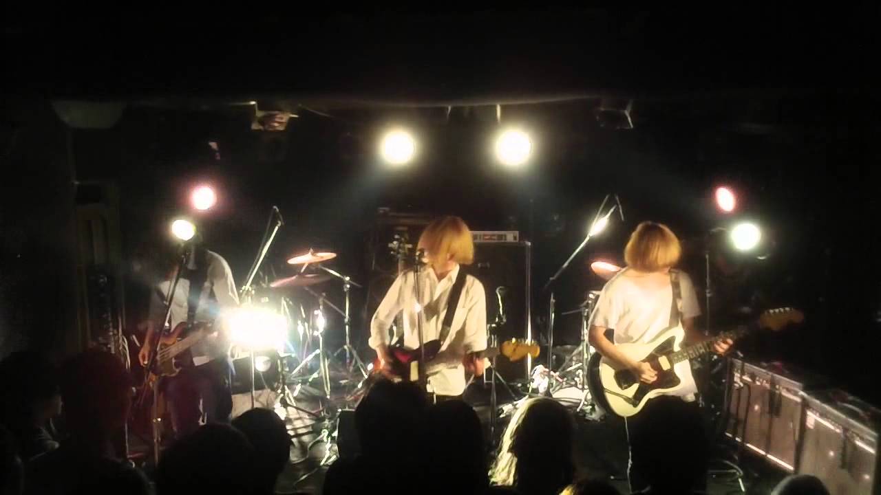 caroline rocks period　コピー