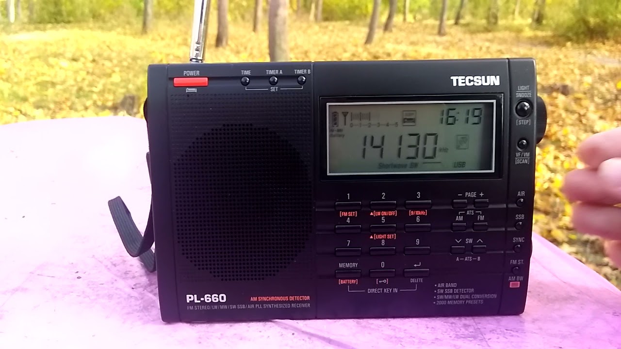 Tecsun  PL 330 & 660  SW,  AM,  USB.(2)