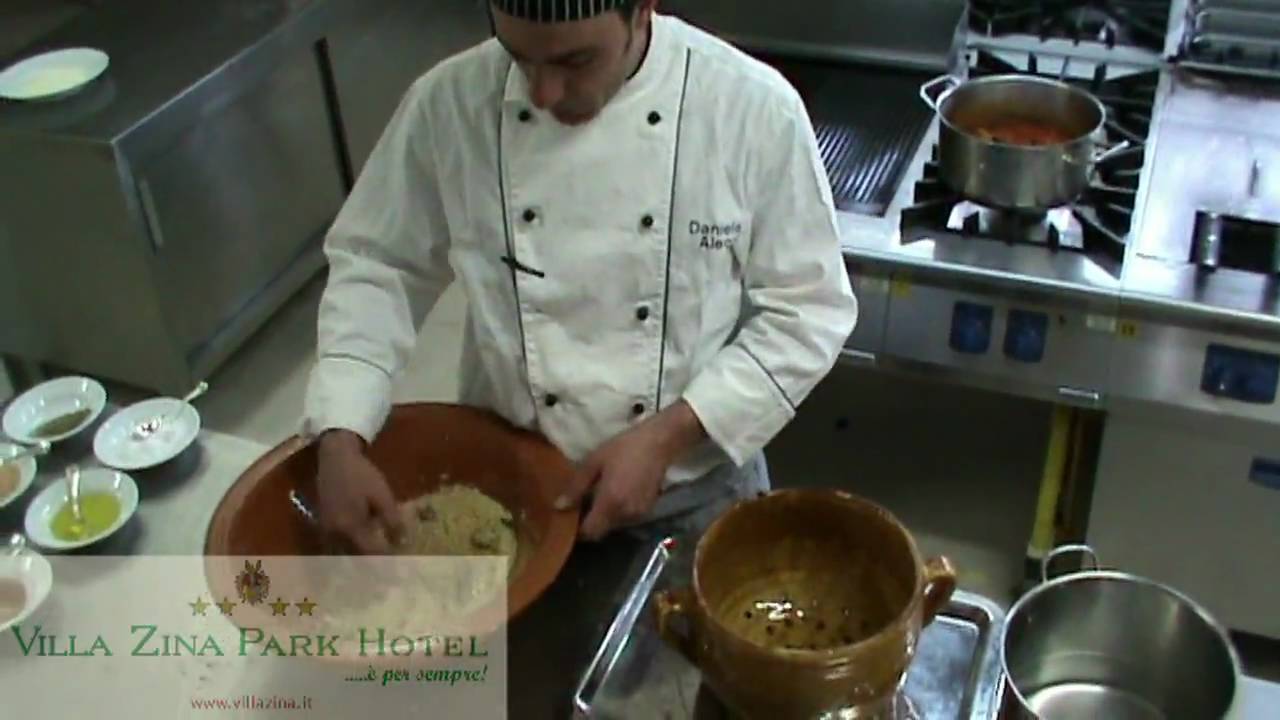 Ricetta Cous Cous (cuscus) Siciliano - San Vito Lo Capo - Villa Zina Park Hotel.mp4