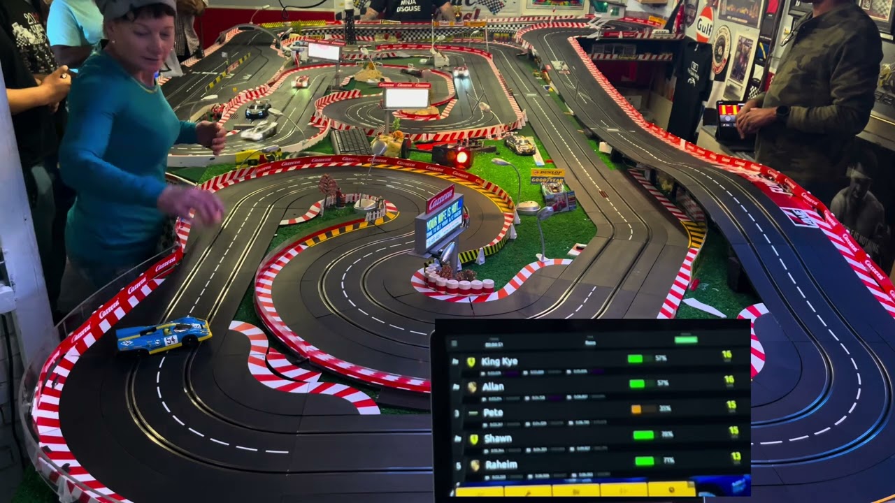 1/24 Carrera Digital no magnets racing/ vintage series at twisted lanes