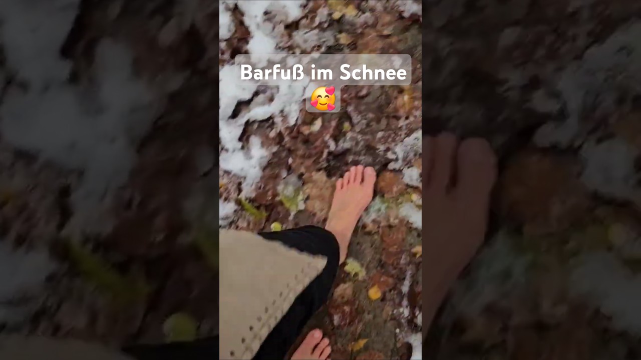 Barfu&szlig; im Schnee, Waldspaziergang der Extraklasse