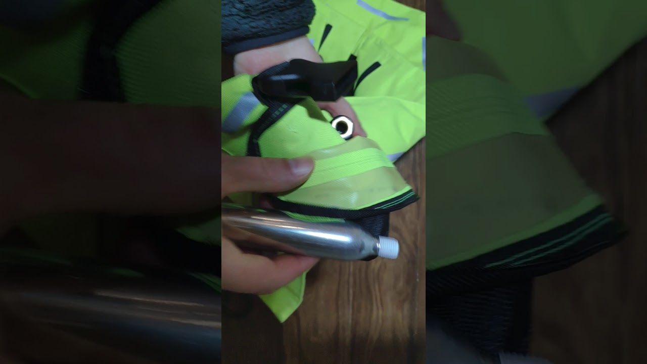 How to add a CO2 Bootle to Motorcycle Airbag vest (huanquiu)