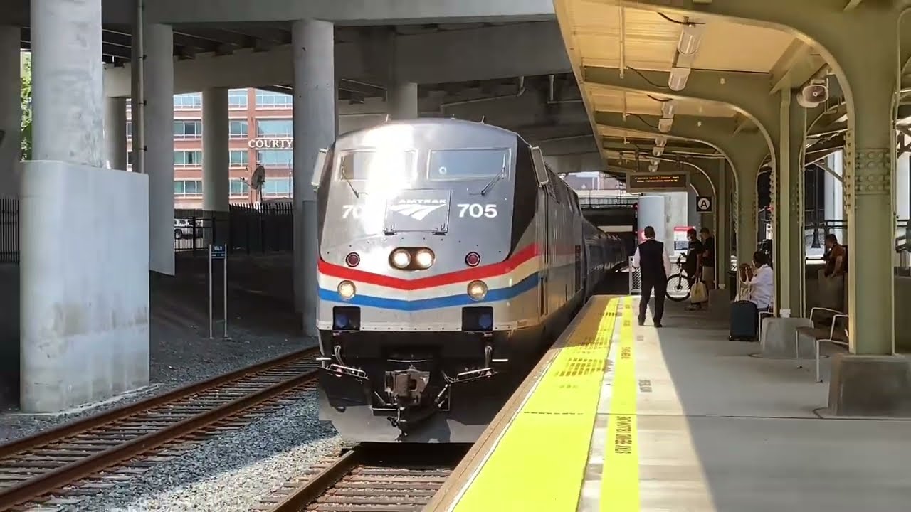 Buffalo Light Rail/Subway: NFTA Light Rail Running Through Downtown On Main St. (Part 2)