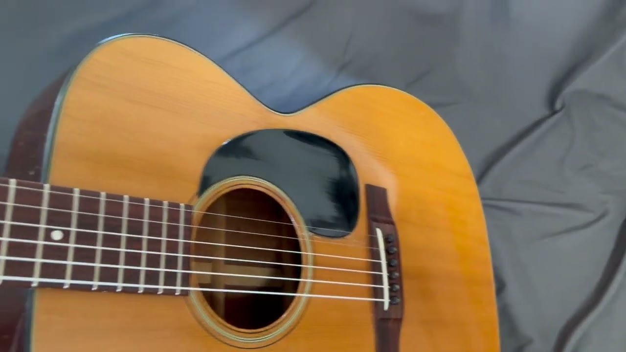 Viol&atilde;o Martin 000-18 (ano 1972)