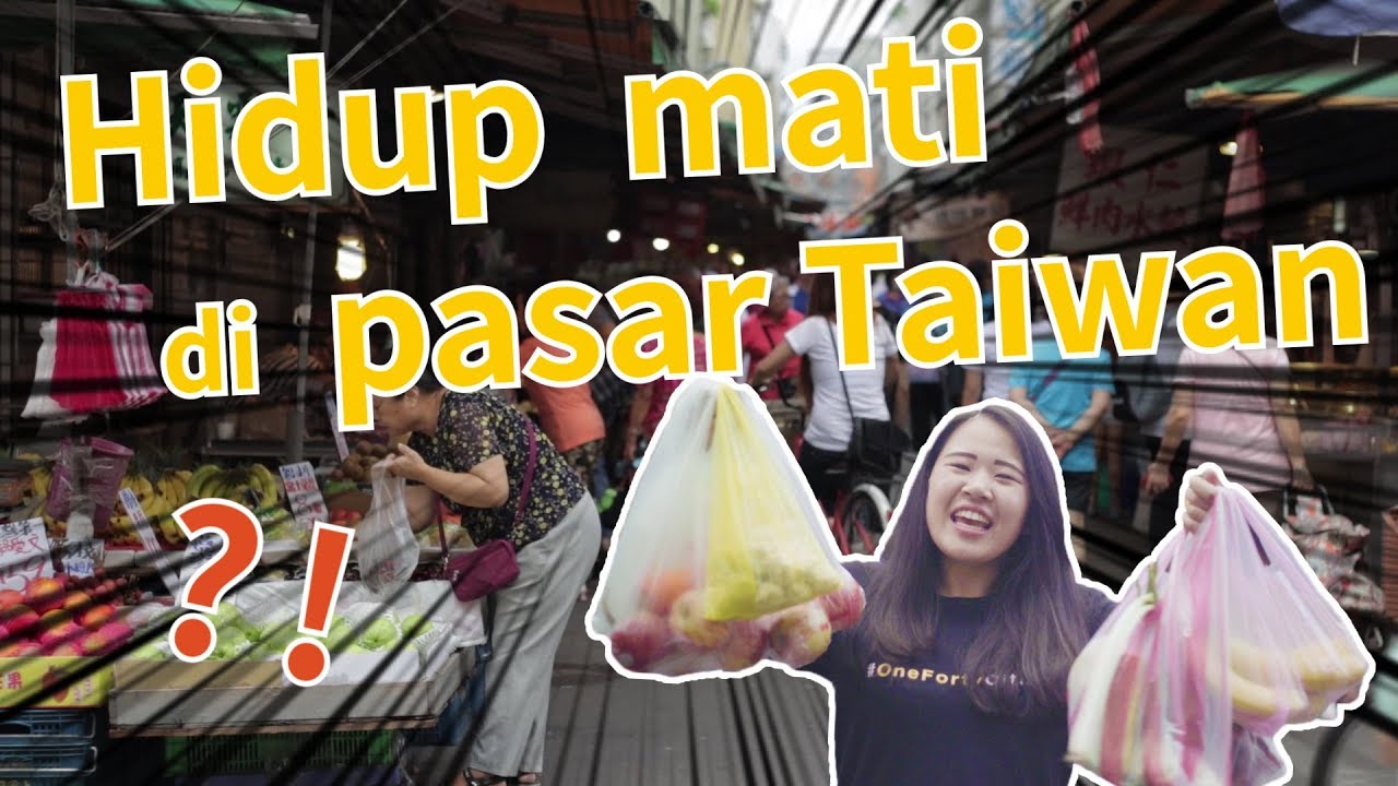 Belanja di pasar 