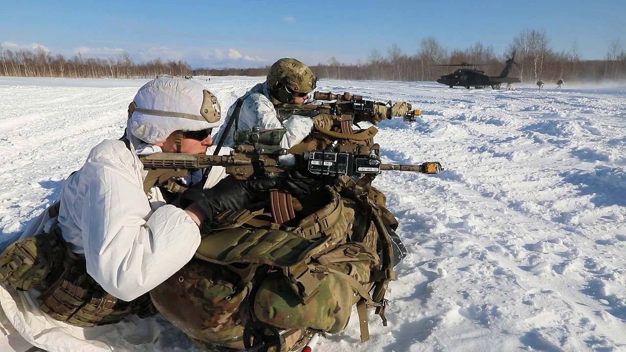 U.S. Army Scouts Aerial Insertion - NW26