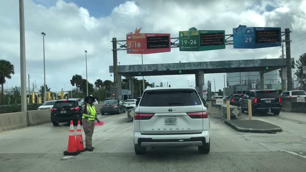 Royal Caribbean Freedom Of The Seas Cruise Ship Shuttle Port Everglades Fort Lauderdale Florida