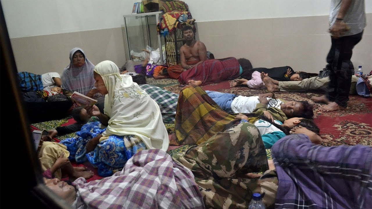 At least 43 killed, 584 injured after tsunami hits Indonesia's Sunda Strait