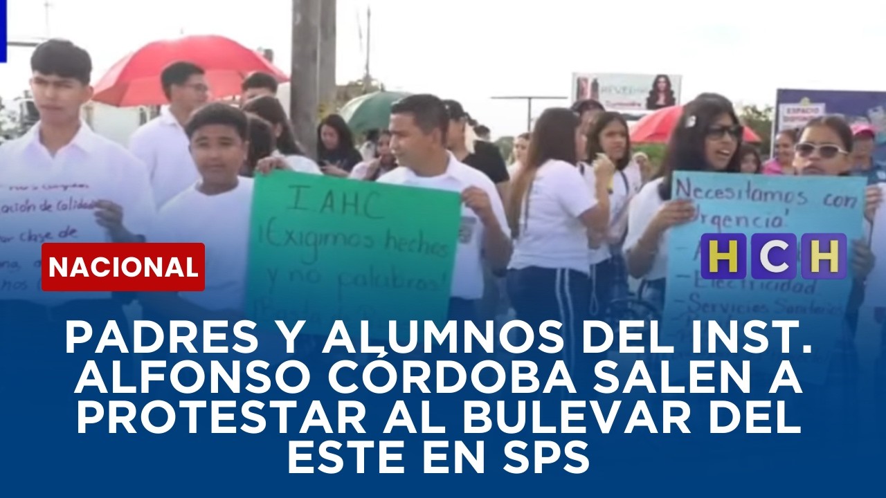 Padres y alumnos del Inst. Alfonso Córdoba salen a protestar al bulevar del Este en SPS