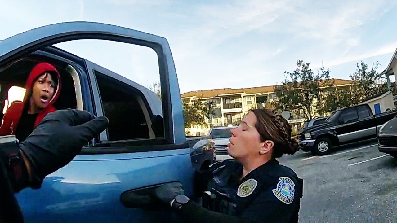 22-Year-Old Turns Ticket Into Arrest By Slamming Door On Cop's Finger