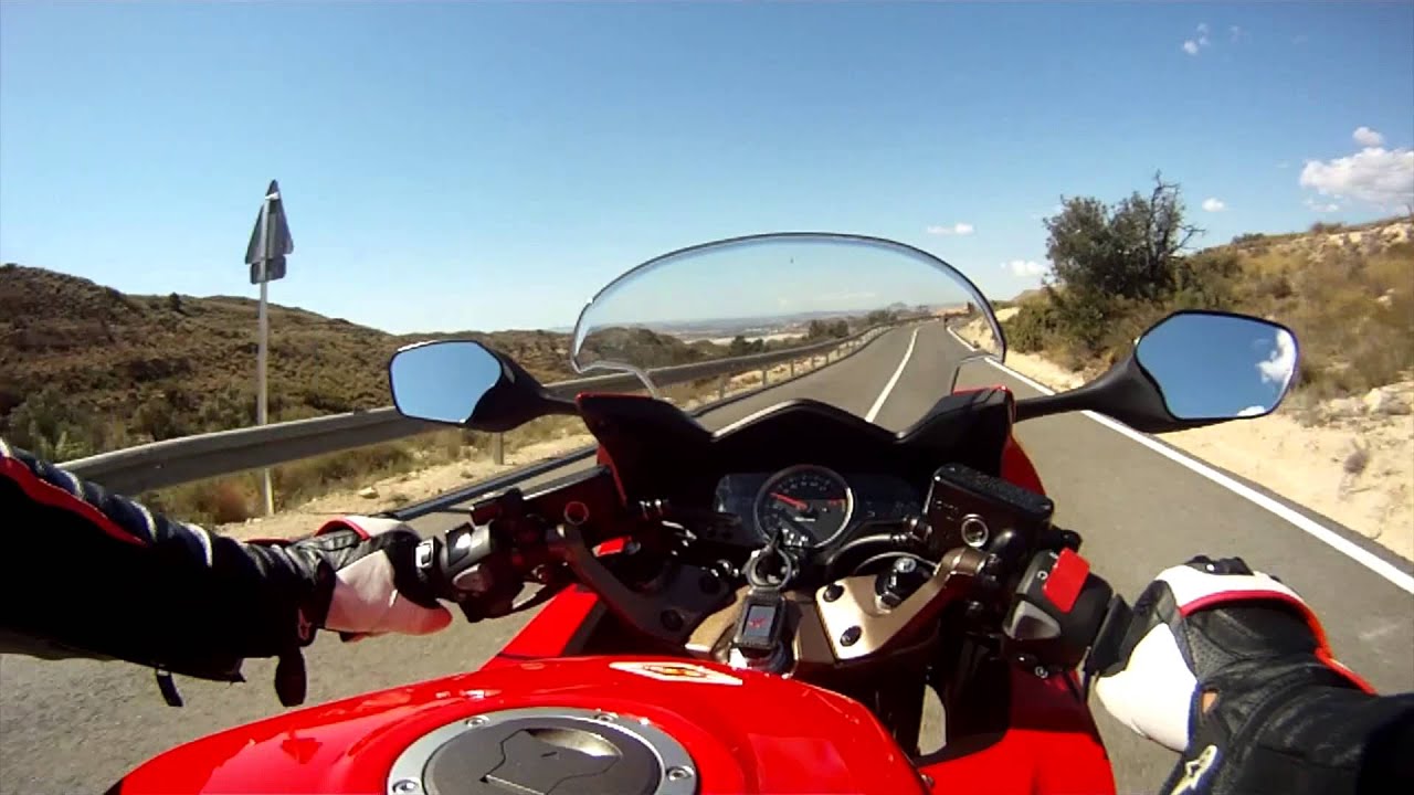 Essai Honda VFR 800 F : 28 ans et toujours au top !