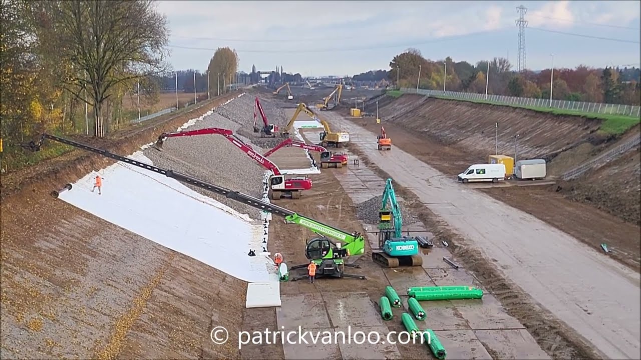 Werkzaamheden Julianakanaal tussen Born en Berg, geen water, Drone beelden 18-11-2024