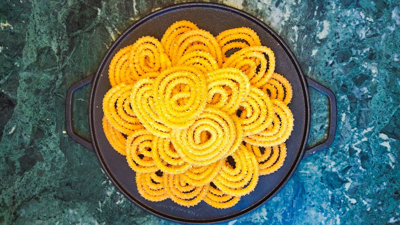 चावल के आटे की चकली | Chaklii With Perfect Measurements | Diwali Special | Meenu Sharma 
