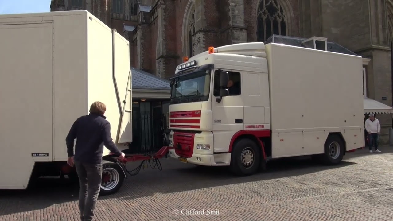 Kermis Haarlem 2022 Transport en opbouw Grote Markt Deel 4
