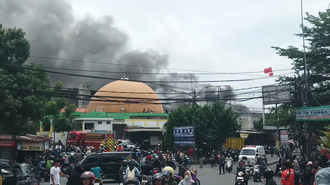 Asap Hitam Di Balik Kubah Mesjid ‼️Parung Serab Tangerang