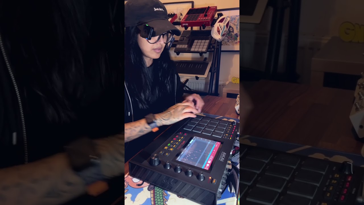 MPC LIVE 2 - NO CABLES?!