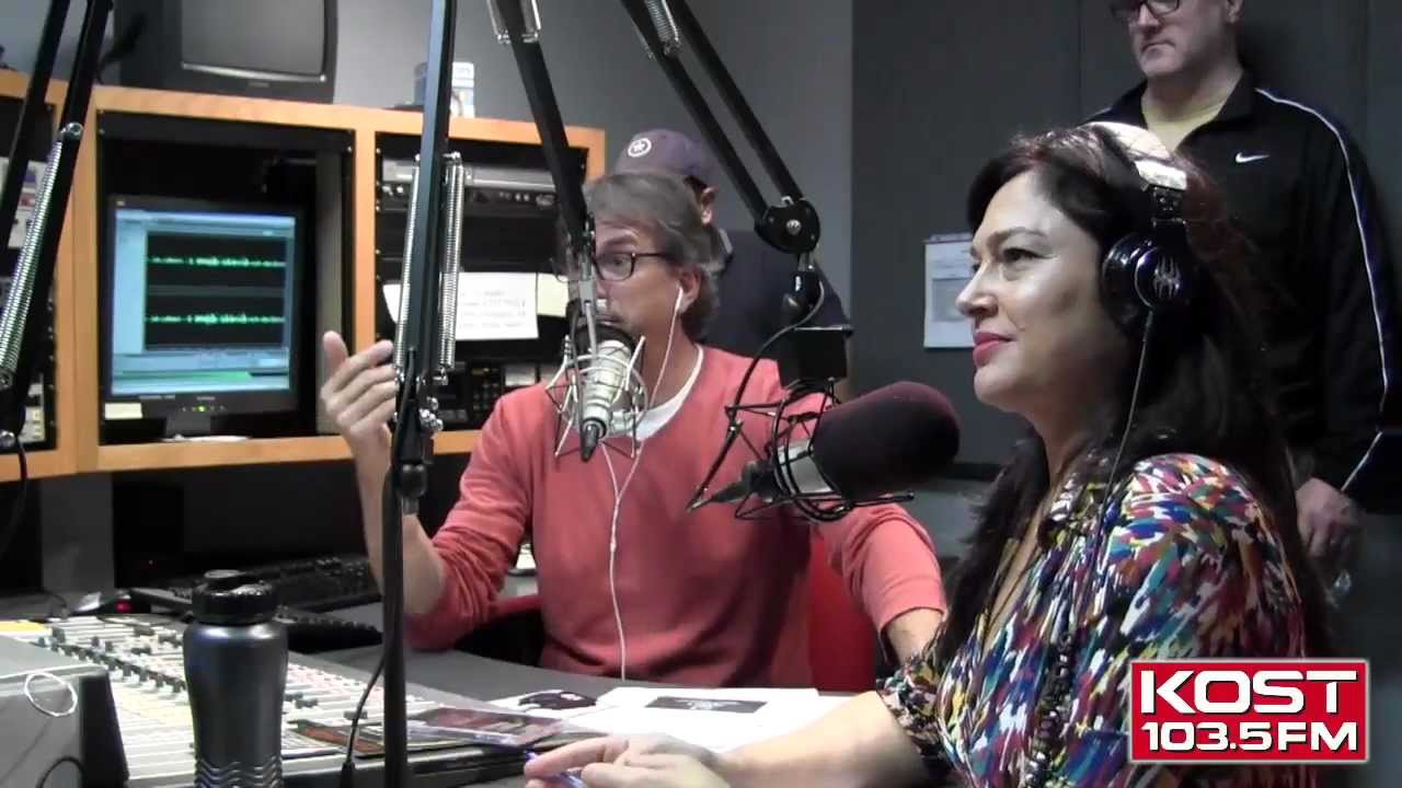 Josh Groban Tells Mark & Kristin About His Dating Life and The Song 
