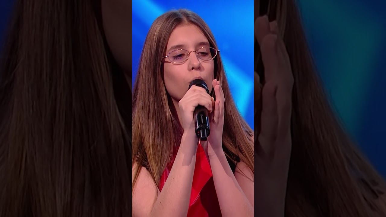 Small Body, INCREDIBLE Voice! #irelandsgottalent #shorts #singing