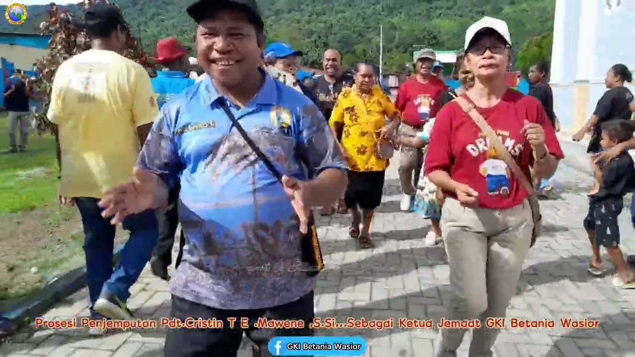Prosesi penjemputan Pdt.Cristin T E.Mawene ,S.Si