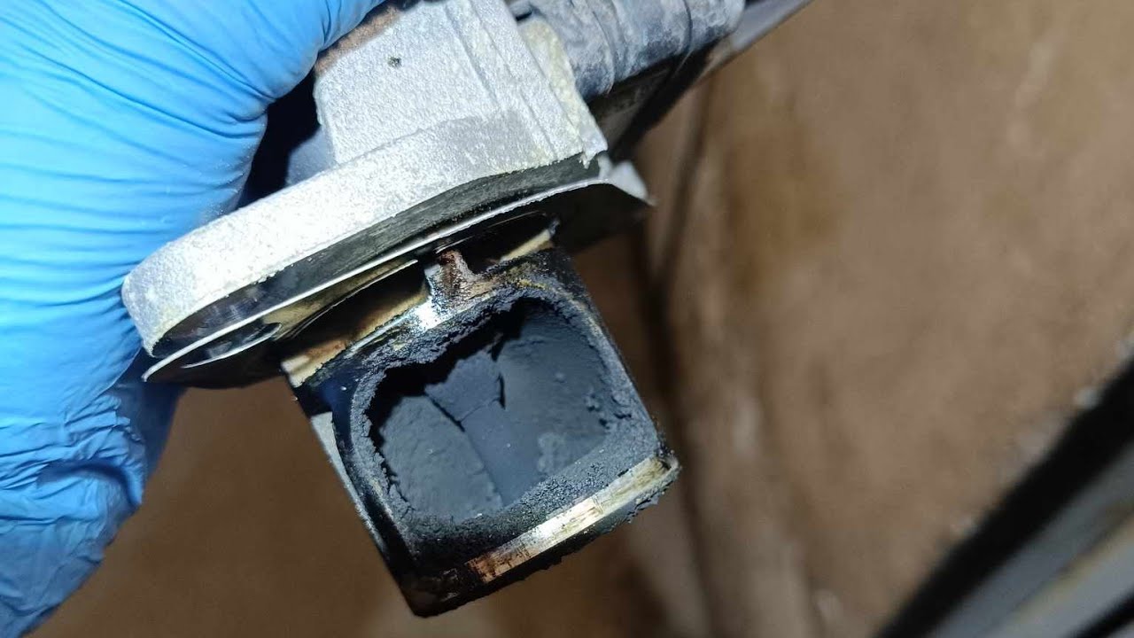 How to clean the EGR valve 1.5 DCI Renault / Dacia k9k engine 1.5 DCI