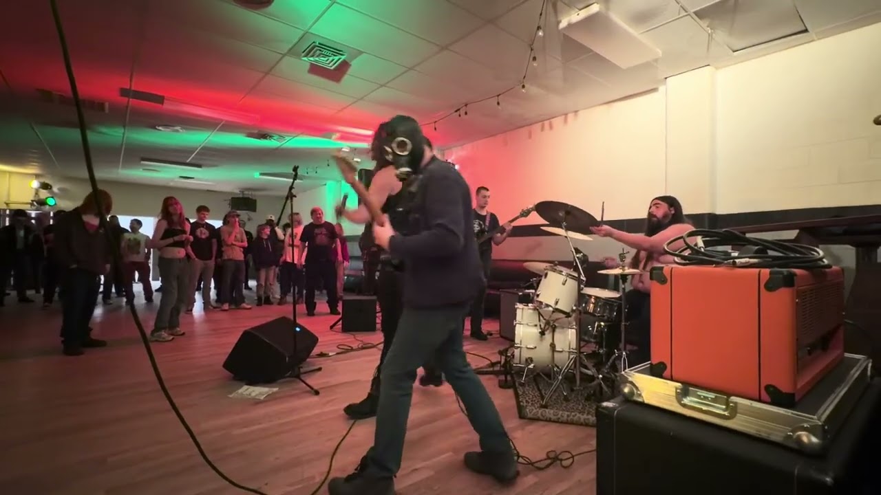 Big Knife at the Moose Lodge 
