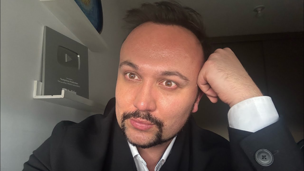 Особливе інтервʼю. Хто ця людина? 