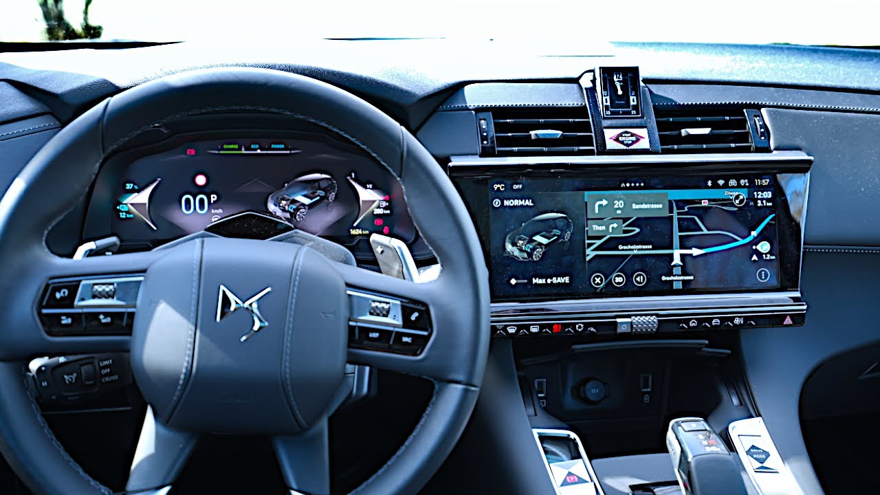 Новая мультимедийная система DS и цифровая кабина 2023