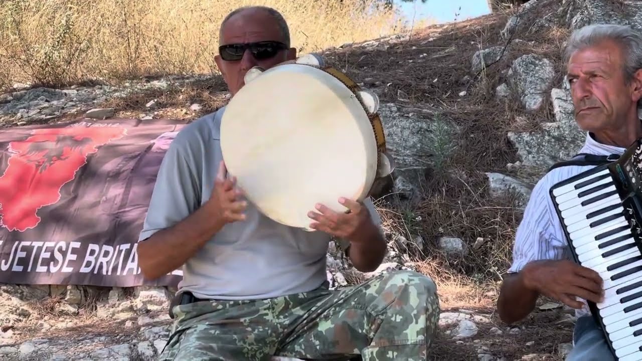 Muzike Popullore tek Kalaja e Beratit! @Eduard_Simoni