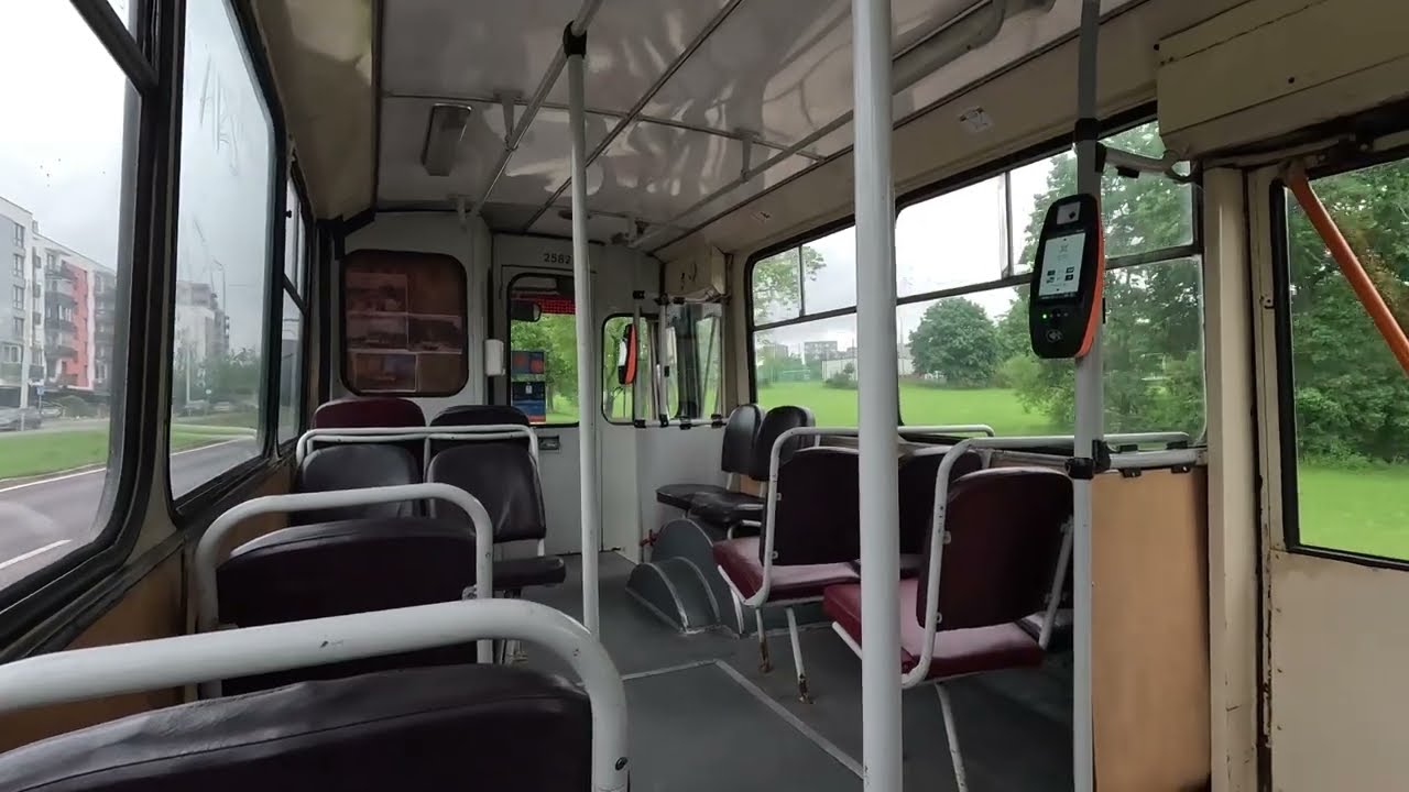 Trolleybus Škoda 14Tr07 2582 Vilnius Route 7