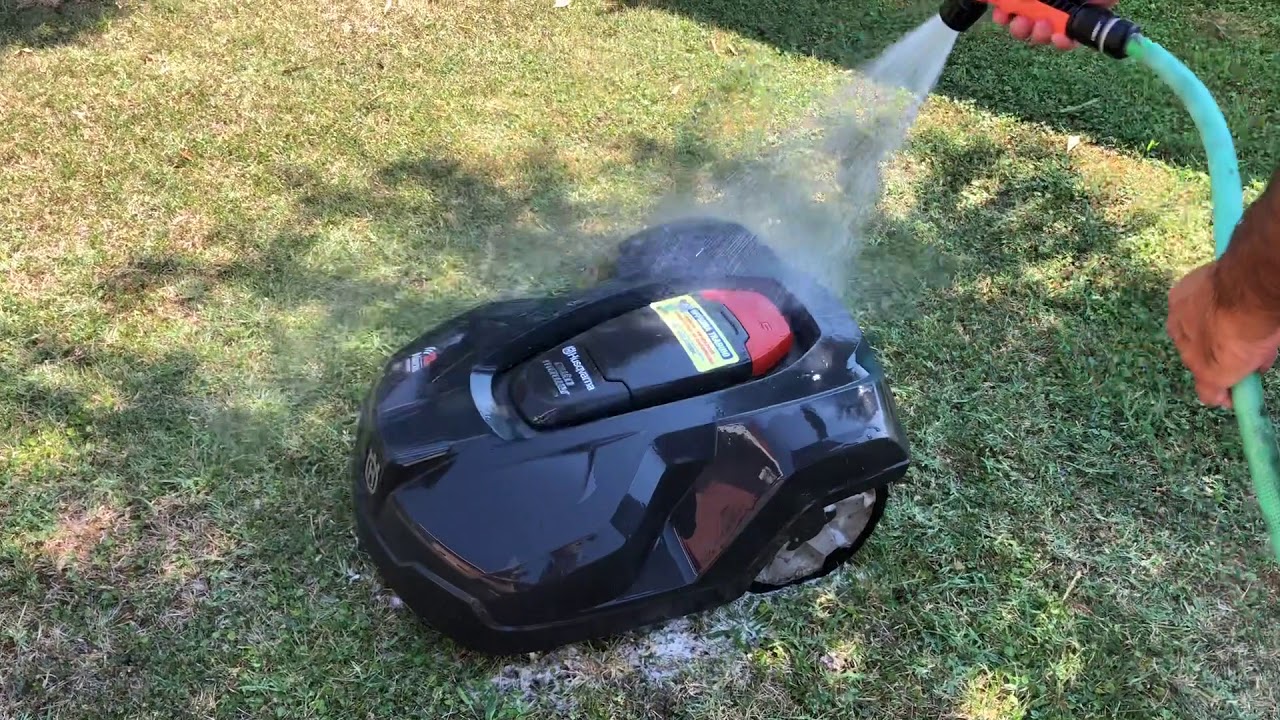 Husqvarna Automower&reg;440: Lavaggio www.test50Automower.it
