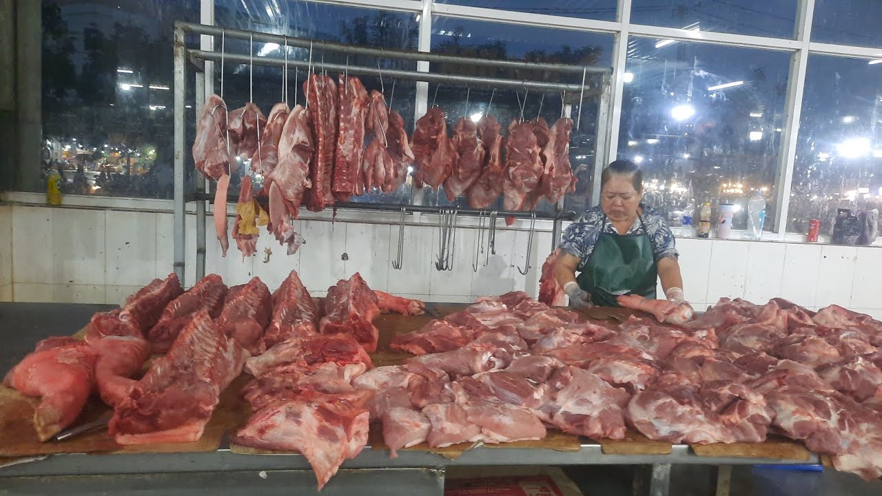 Tin vui chợ đầu mối bình điền thịt heo đã giảm xuống từ 20k mở 50k sườn 100k đùi 900k xương 70k 