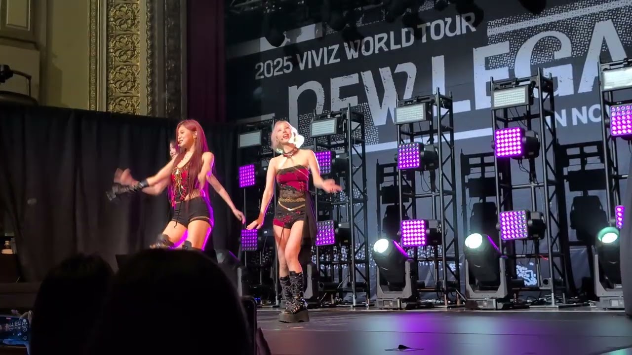 VIVIZ (비비지) - La La Love Me [4K] - New Legacy World Tour - Montreal 2025-09-11