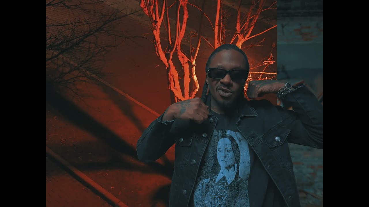 Breeze Barker -“฿ⱤɆɆⱫɆ ฿₳Ɽ₭ɆⱤ” (Official Video)
