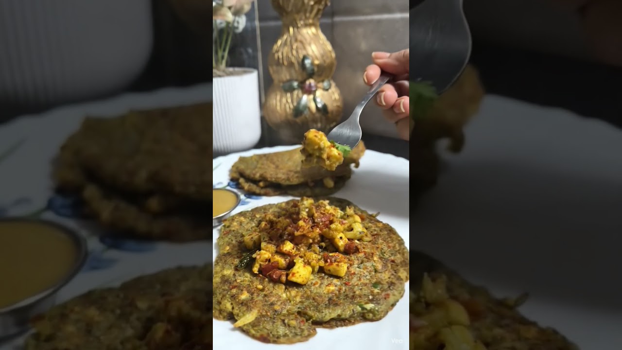 My Favorite Healthy Comfort Food: Moong Dal Chilla#shorts# Neetu'sCreativeWorld#HealthyRecipes