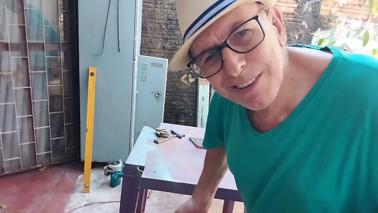 Fiz aplaca com o número  pra colocar lá no terreno 