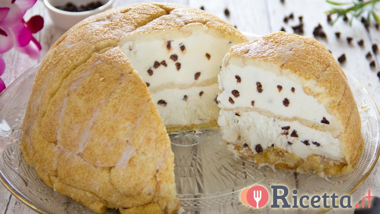 Zuccotto di Pavesini alla stracciatella - Ricetta.it