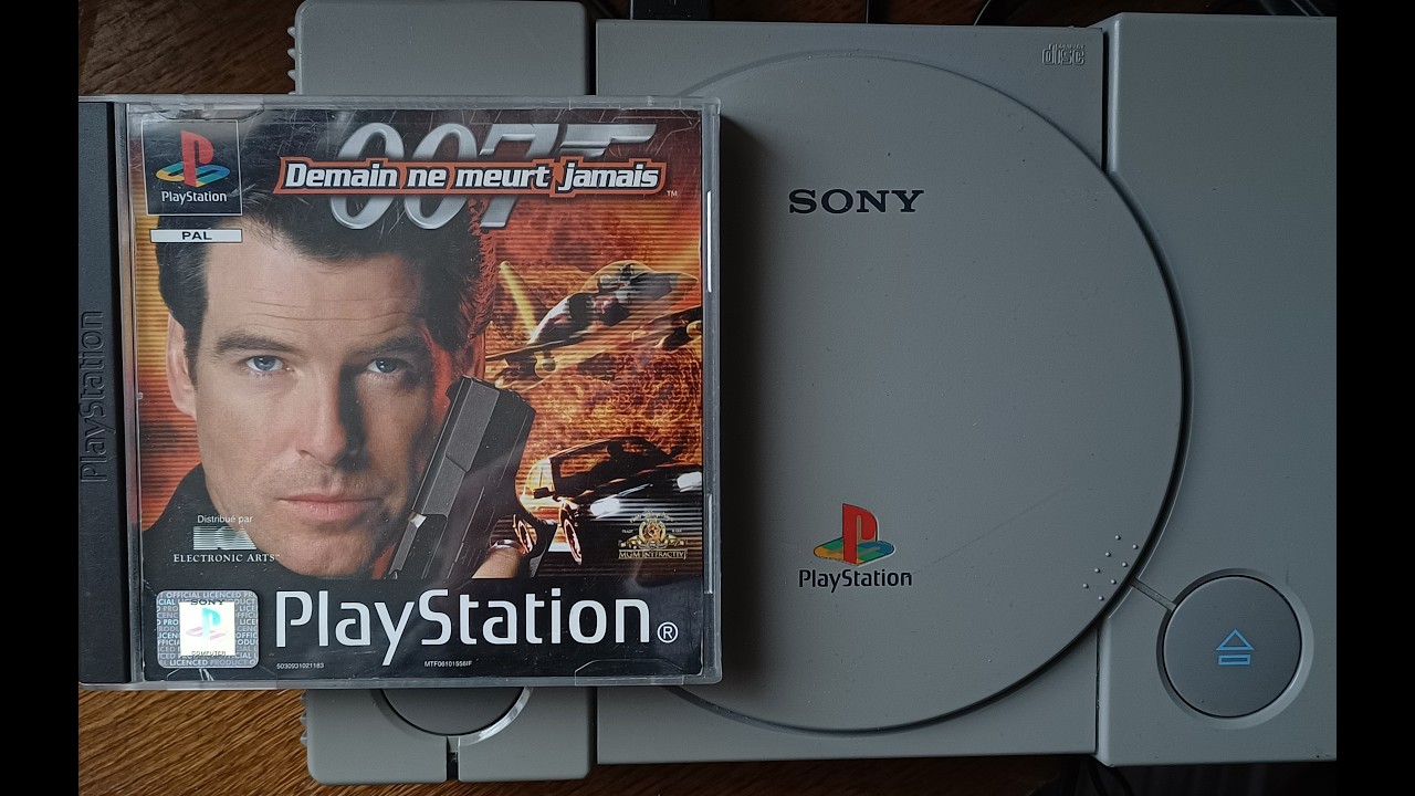 RC N°245 : James Bond 007 Demain ne meurt jamais  -PS1 Via PS3-