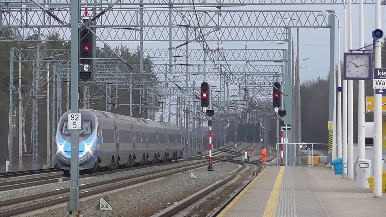 Stacja PKP Opoczno Południe [ EIP EIC IC TLK ]