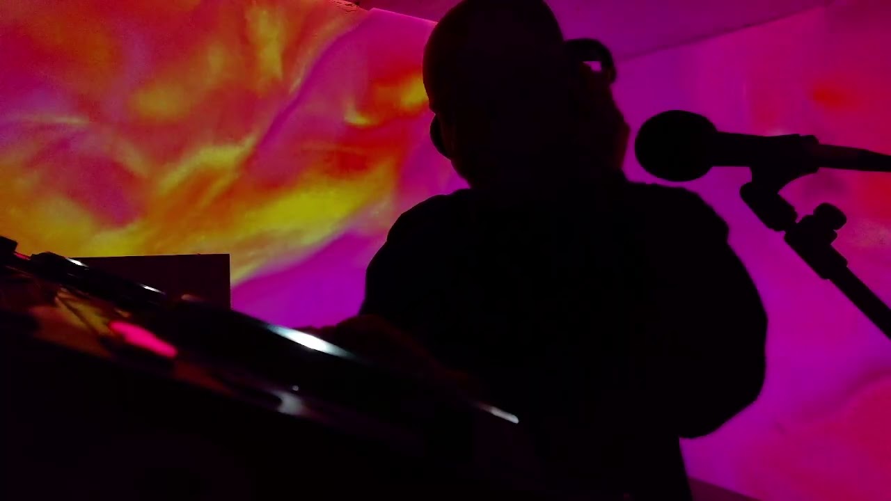 Anechoic w/ Stringer 001