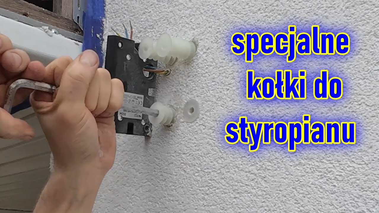 jak zamontować lampę na elewacji ze styropianu, specjalne kołki do do elewacji