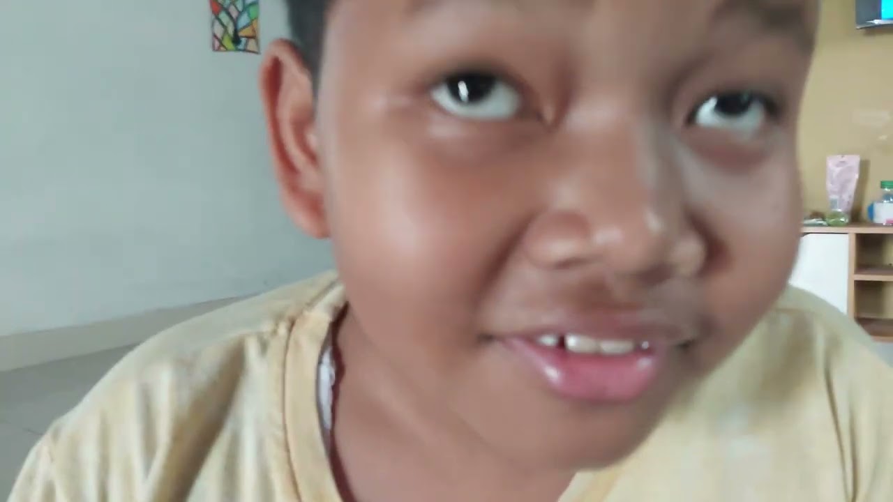 Unboxing Mainan Makeup Anak-anak