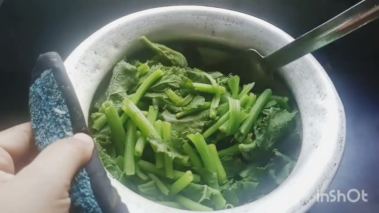 ছোলার ডাল দিয়ে মিষ্টি  কুমড়া শাকের রেসিপি।Pumpkin Leafs Recipe With Chickpeas। 