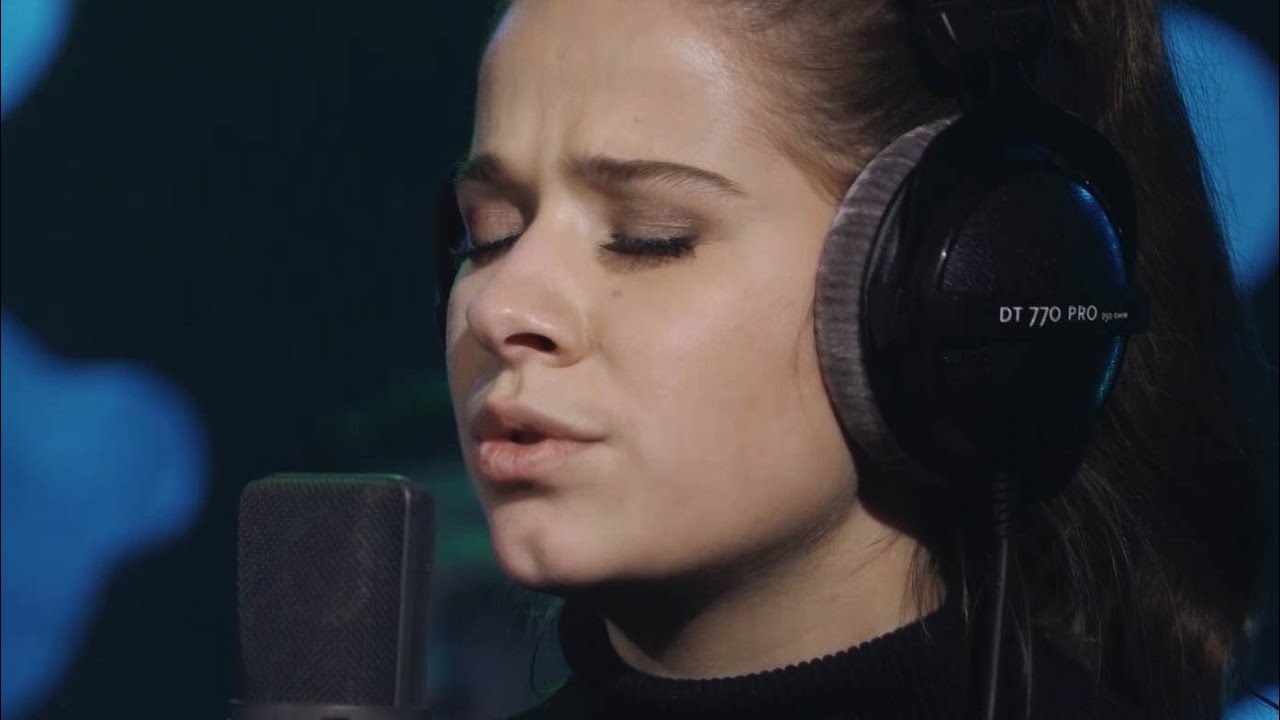 Laura Tesoro & Loïc Nottet - Strangers | Live bij Q